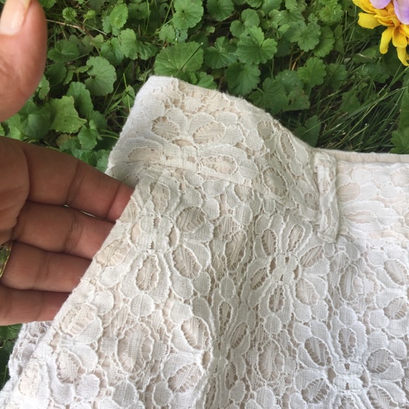Loft Ann Taylor crochet short - Picture 6 of 8